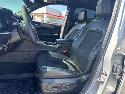 2025 Jeep Grand Cherokee Altitude 4x4