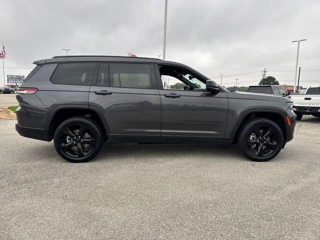 2022 Jeep Grand Cherokee L Altitude 4x2