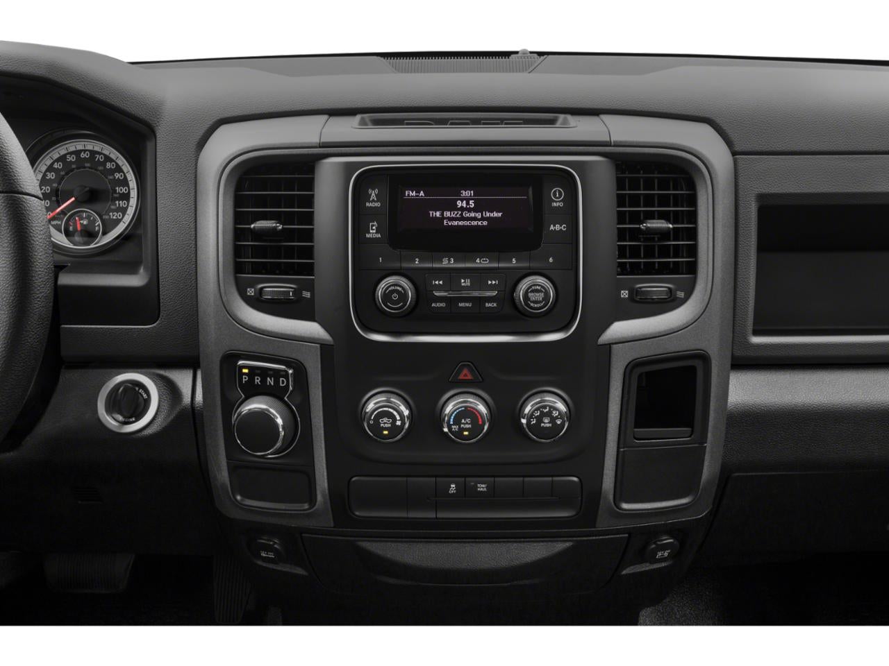 2015 RAM 1500 4WD Crew Cab 5.7 Ft Box Express