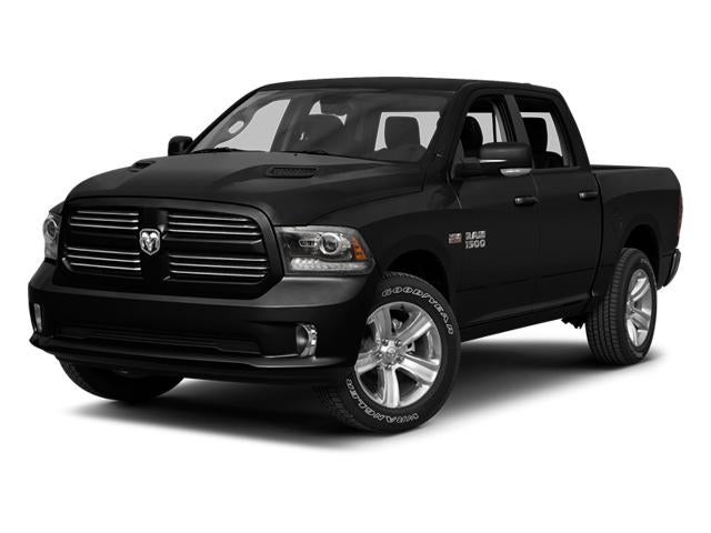 2013 RAM 1500 4WD Crew Cab 5.7 Ft Box Laramie