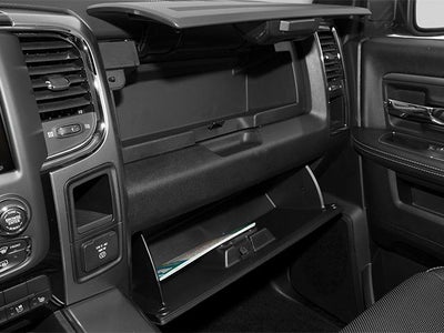 2013 RAM 1500 4WD Crew Cab 5.7 Ft Box Laramie