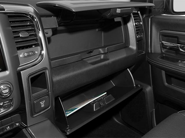 2013 RAM 1500 4WD Crew Cab 5.7 Ft Box Laramie