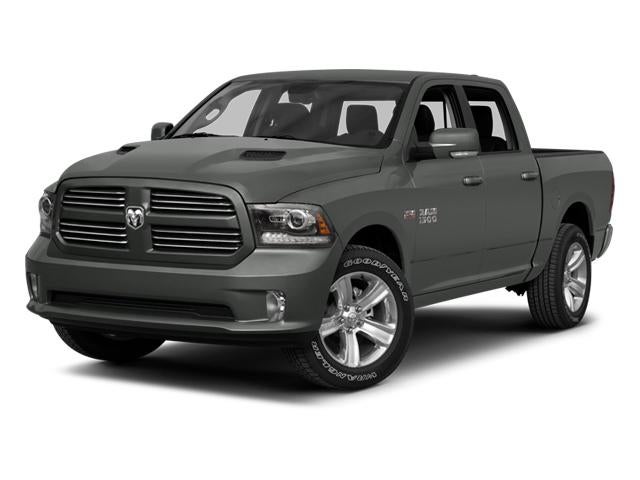 2013 RAM 1500 4WD Crew Cab 5.7 Ft Box Laramie