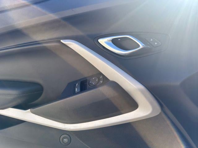 2019 Chevrolet Camaro 2dr Coupe 1SS