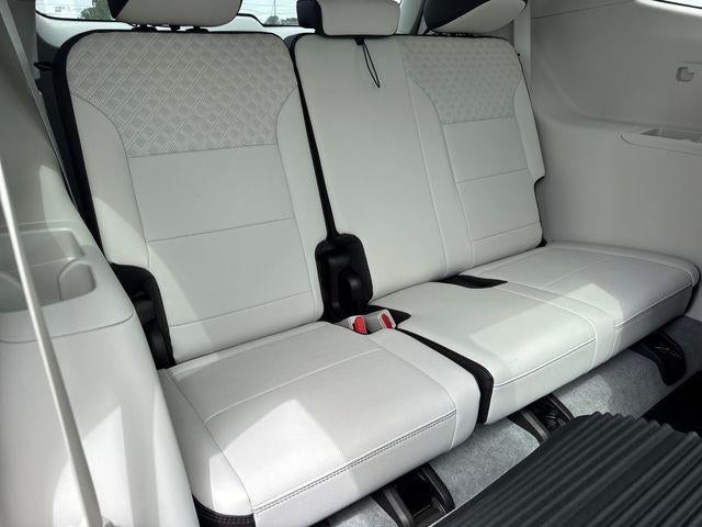 2025 GMC Acadia FWD Denali
