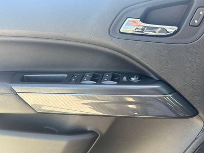 2022 GMC Canyon Crew Cab Short Box 4-Wheel Drive AT4 w/Leather