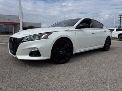 2022 Nissan Altima 2.5 SR Sedan