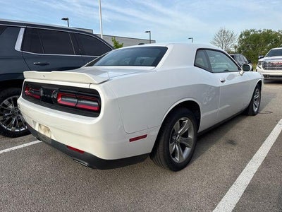 2019 Dodge Challenger SXT RWD