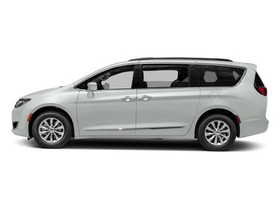 2017 Chrysler Pacifica Limited FWD