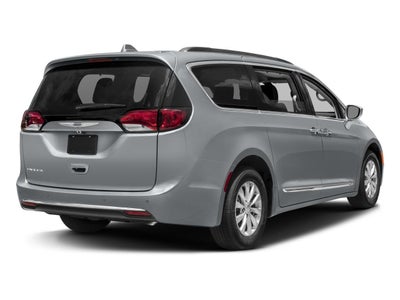 2017 Chrysler Pacifica Limited FWD