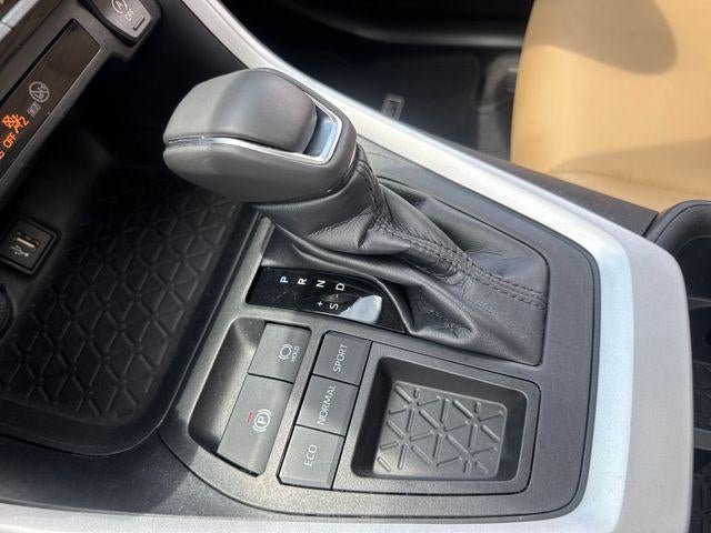 2023 Toyota RAV4 XLE Premium FWD (Natl)