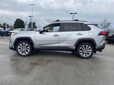 2025 Toyota RAV4 XLE Premium FWD (Natl)