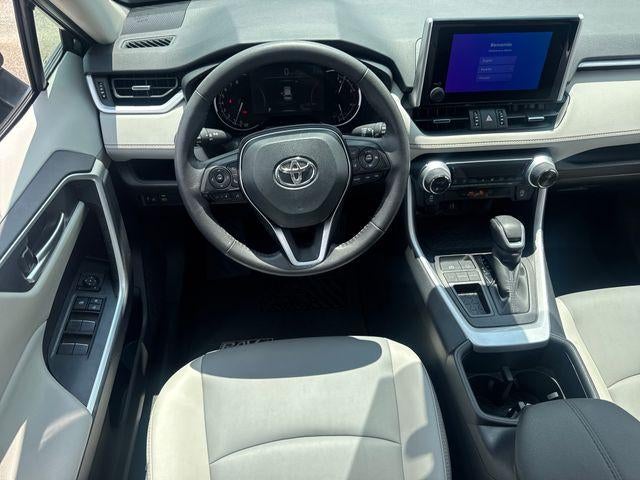 2025 Toyota RAV4 XLE Premium FWD (Natl)