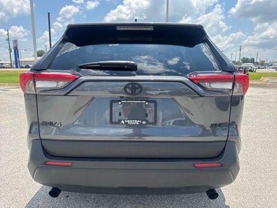 2025 Toyota RAV4 XLE Premium FWD (Natl)