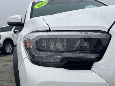 2023 Toyota Tacoma 4WD 4WD SR Double Cab 5' Bed V6 AT (GS)