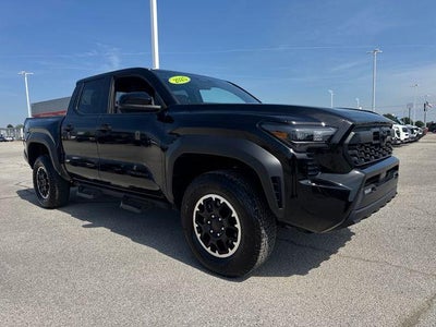2025 Toyota Tacoma 4WD 4WD TRD Off Road Double Cab 5' Bed AT (Natl)