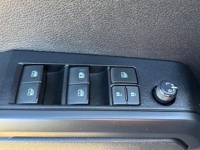 2023 Toyota Tacoma 4WD 4WD SR Double Cab 5' Bed V6 AT (GS)