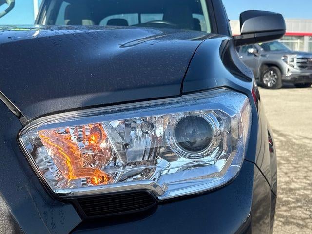 2023 Toyota Tacoma 4WD 4WD SR Double Cab 5' Bed V6 AT (GS)