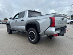 2026 Toyota Tacoma 4WD 4WD TRD Off Road Hybrid Double Cab 5' Bed AT (Natl)