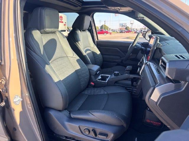 2026 Toyota Tacoma 4WD 4WD TRD Off Road Hybrid Double Cab 5' Bed AT (Natl)