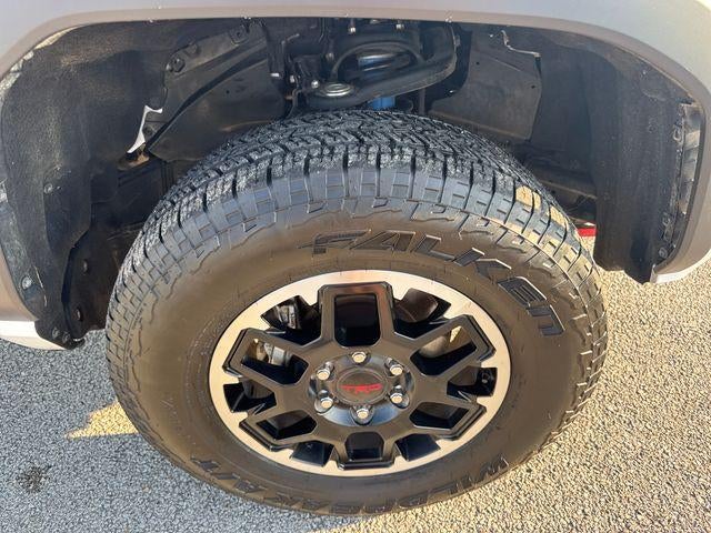 2025 Toyota Tacoma 4WD 4WD TRD Off Road Hybrid Double Cab 5' Bed AT (Natl)
