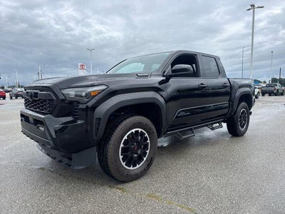 2026 Toyota Tacoma 4WD 4WD TRD Off Road Hybrid Double Cab 5' Bed AT (Natl)