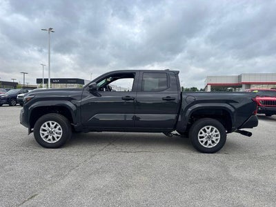 2026 Toyota Tacoma 4WD 4WD SR Double Cab 5' Bed AT (GS)