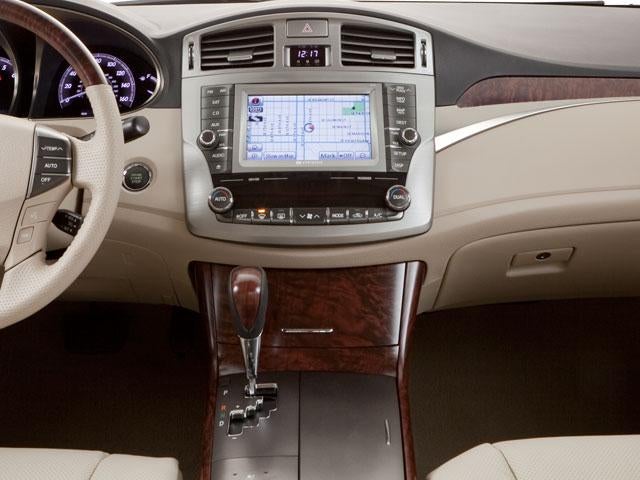 2011 Toyota Avalon 4dr Sdn Limited (Natl)
