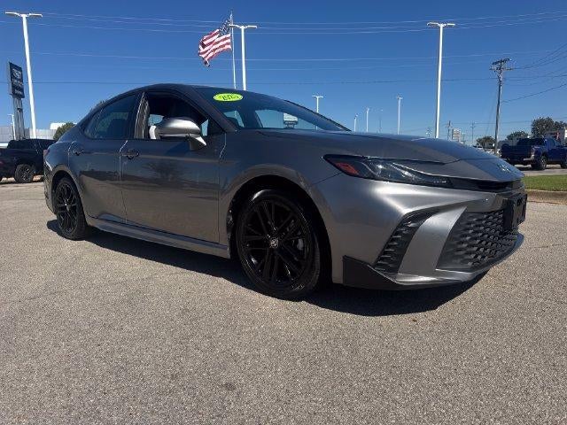 2025 Toyota Camry SE (SE)
