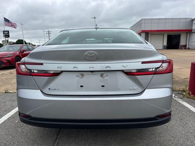 2025 Toyota Camry LE (SE)