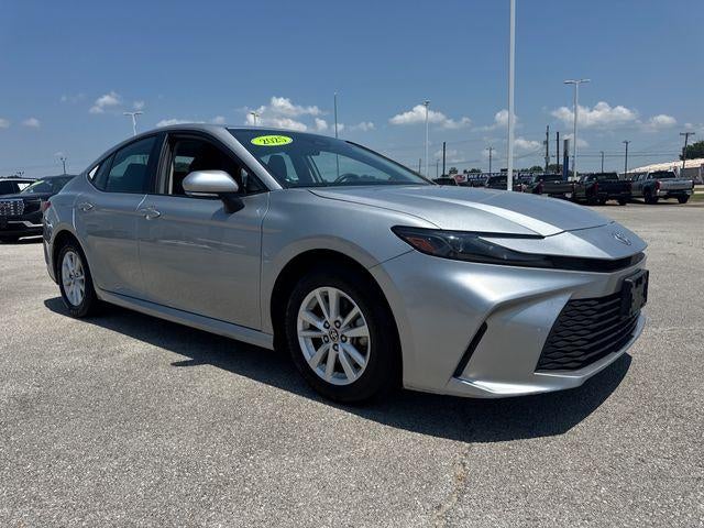 2025 Toyota Camry LE (SE)