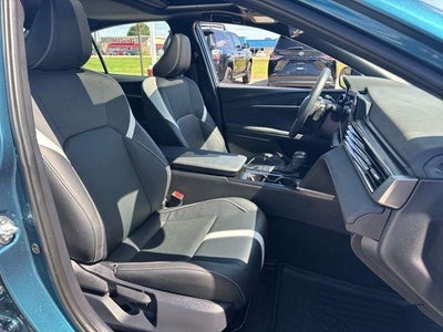 2025 Toyota Camry SE (SE)