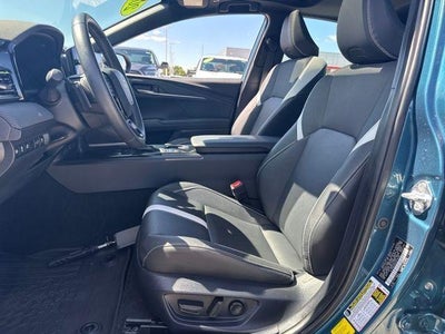 2025 Toyota Camry SE (SE)