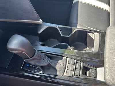 2025 Toyota Camry SE (SE)