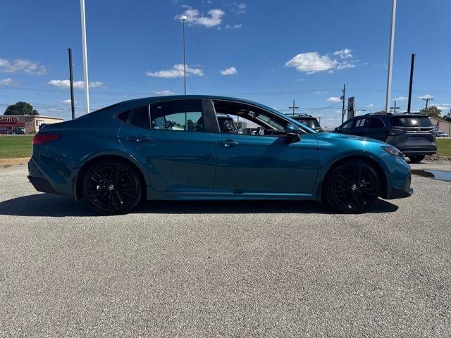 2025 Toyota Camry SE (SE)