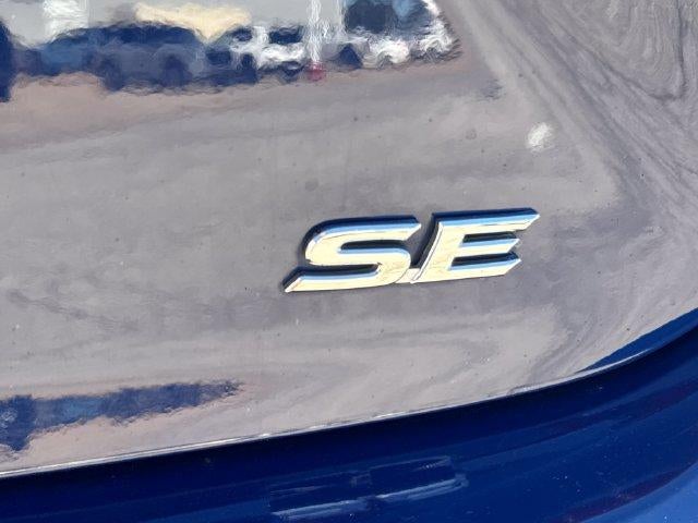 2025 Toyota Camry SE (SE)