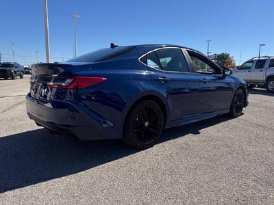 2025 Toyota Camry SE (SE)