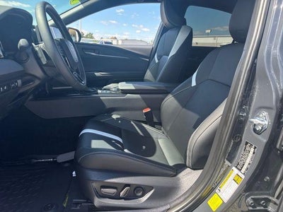 2025 Toyota Camry SE (SE)