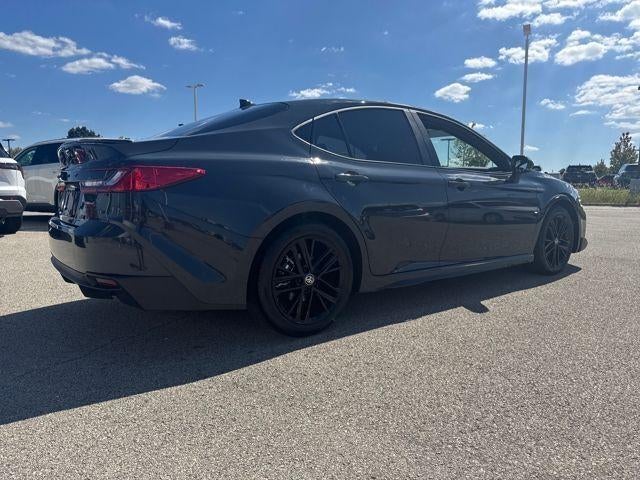 2025 Toyota Camry SE (SE)