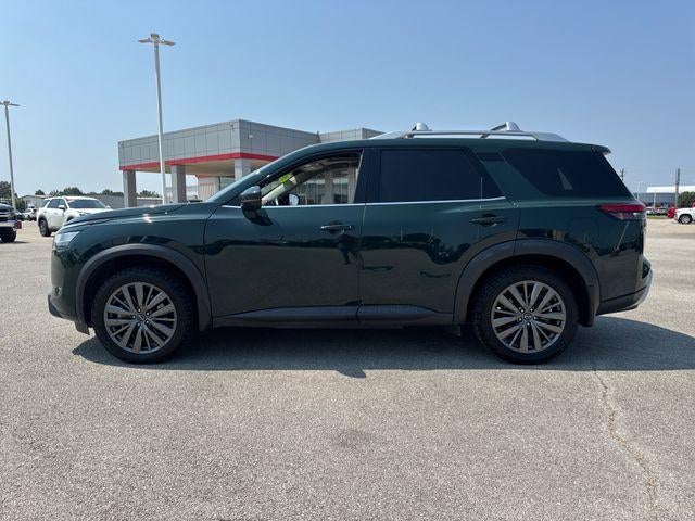 2022 Nissan Pathfinder SL 2WD