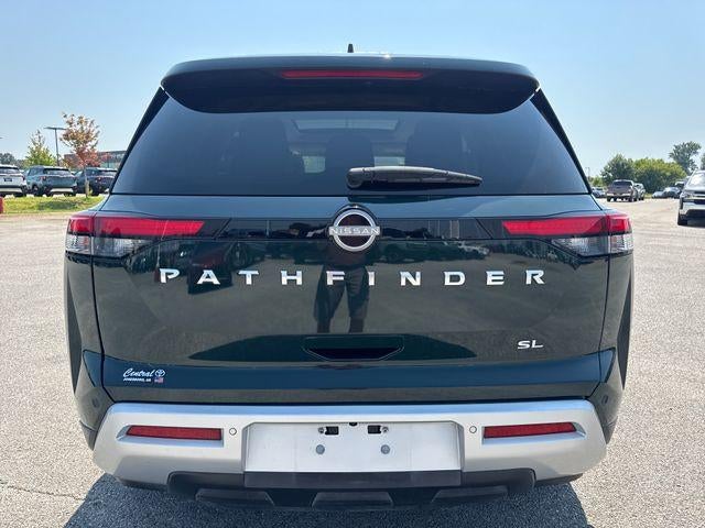 2022 Nissan Pathfinder SL 2WD