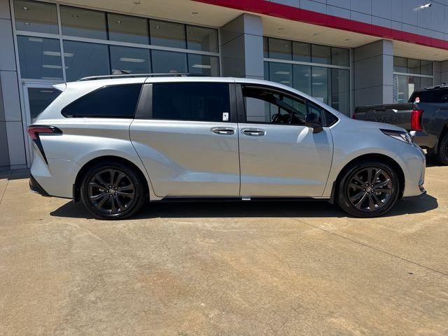 2025 Toyota Sienna XSE FWD 7-Passenger (Natl)