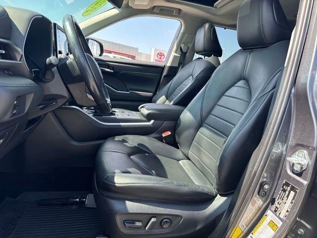 2021 Toyota Highlander Hybrid XLE FWD (Natl)