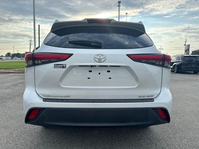 2022 Toyota Highlander XLE AWD (Natl)
