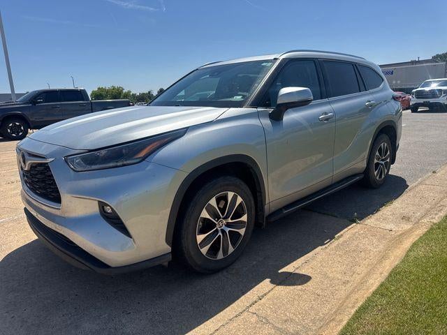 2021 Toyota Highlander XLE AWD (Natl)