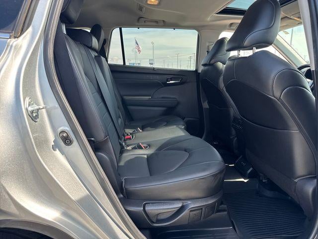 2021 Toyota Highlander XLE AWD (Natl)