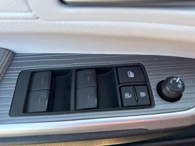 2025 Toyota Sienna XLE AWD 7-Passenger (Natl)