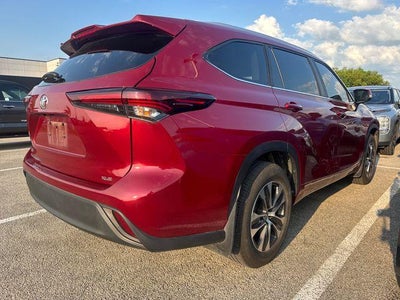 2024 Toyota Highlander XLE FWD (Natl)