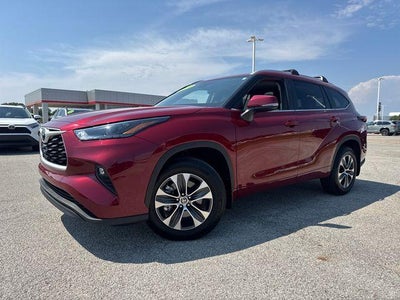 2026 Toyota Highlander XLE AWD (Natl)