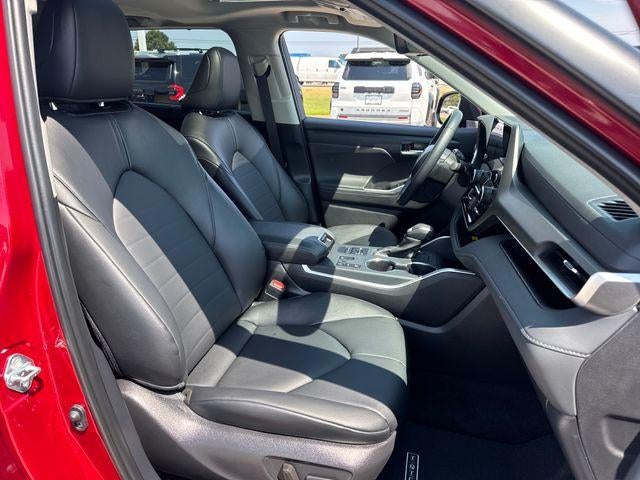 2026 Toyota Highlander XLE AWD (Natl)